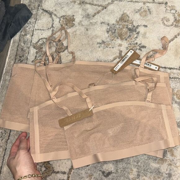 NWT Skims power-mesh bandeau bralette - Picture 3 of 3